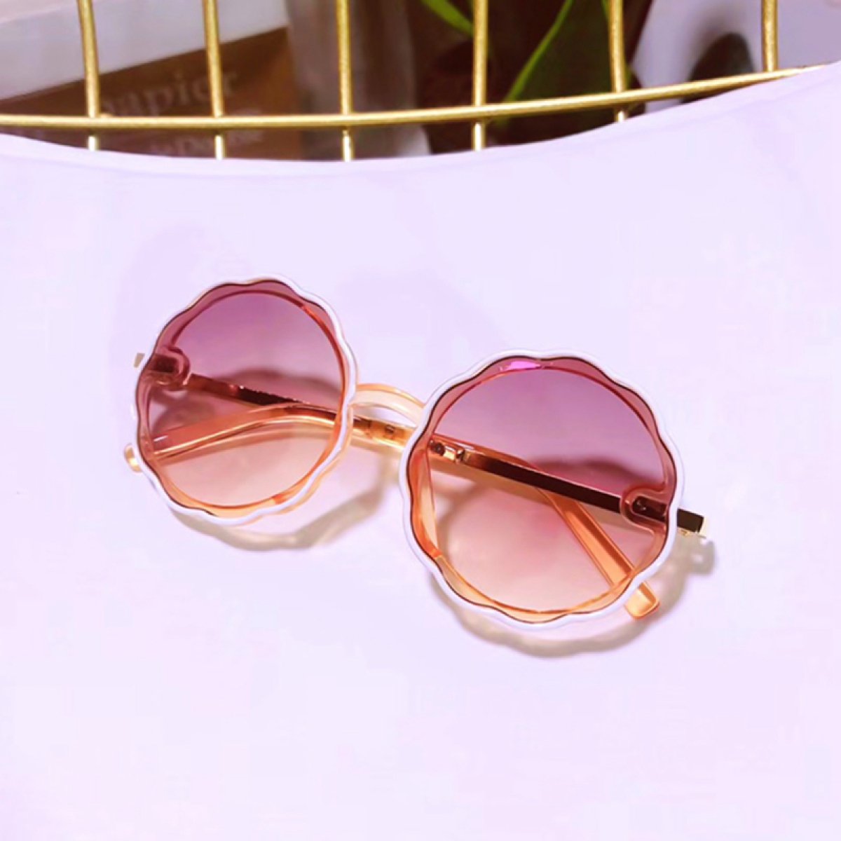 Retro Wave Round Sunglasses